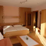 Gaestehaus Nocker דירה *