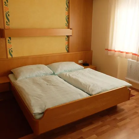 Διαμέρισμα Gaestehaus Nocker