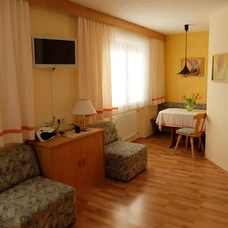 Gaestehaus Nocker 公寓 *