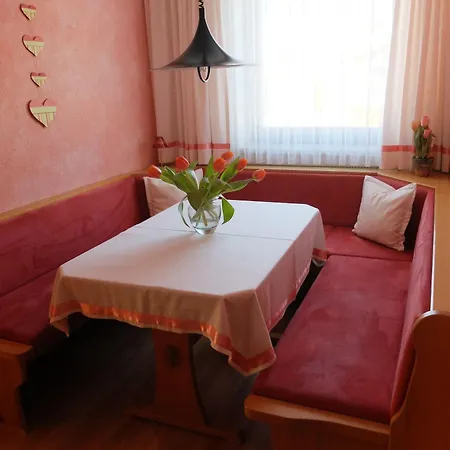 Gaestehaus Nocker Διαμέρισμα Ζέεφελντ